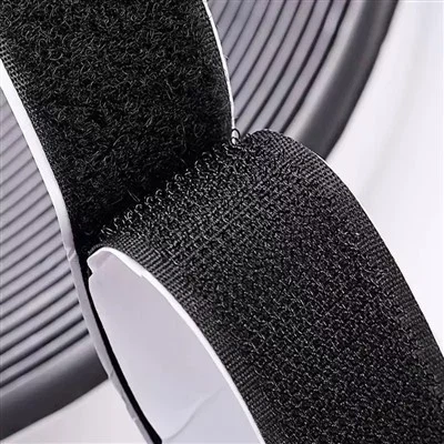 ตะขอ PP และลูปกาว